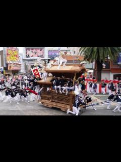 [x]岸和田だんじり祭始まる 3年ぶり通常曳行 - YouTube