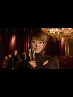 [x]高畑充希、美しい表情＆キュートな笑顔で丸の内エリアを紹介 三菱地所新CM「いろんな丸の内」編＆メーキング - YouTube