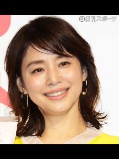 [x]石田ゆり子、タートルネックにパンツ姿、コートはおった普段着をアップ「いつも同じ靴履いてる」 - 芸能写真ニュース : 日刊スポーツ