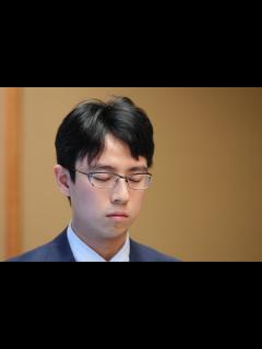 [x]一力遼碁聖VS井山裕太棋聖 碁聖戦挑戦手合第3局 - YouTube