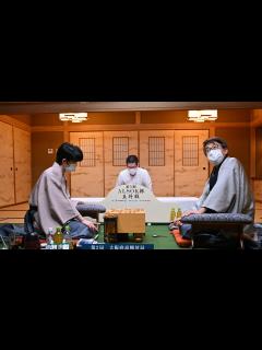 [x]羽生善治九段が藤井聡太王将を降す 1勝1敗のタイに 王将戦第2局 - 毎日動画