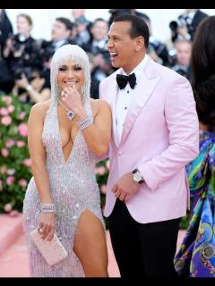 [x]祝・婚約！ジェニファー・ロペスの超ゴージャスな歴代4つの婚約指輪を比較｜ハーパーズ バザー（Harper's BAZAAR）公式